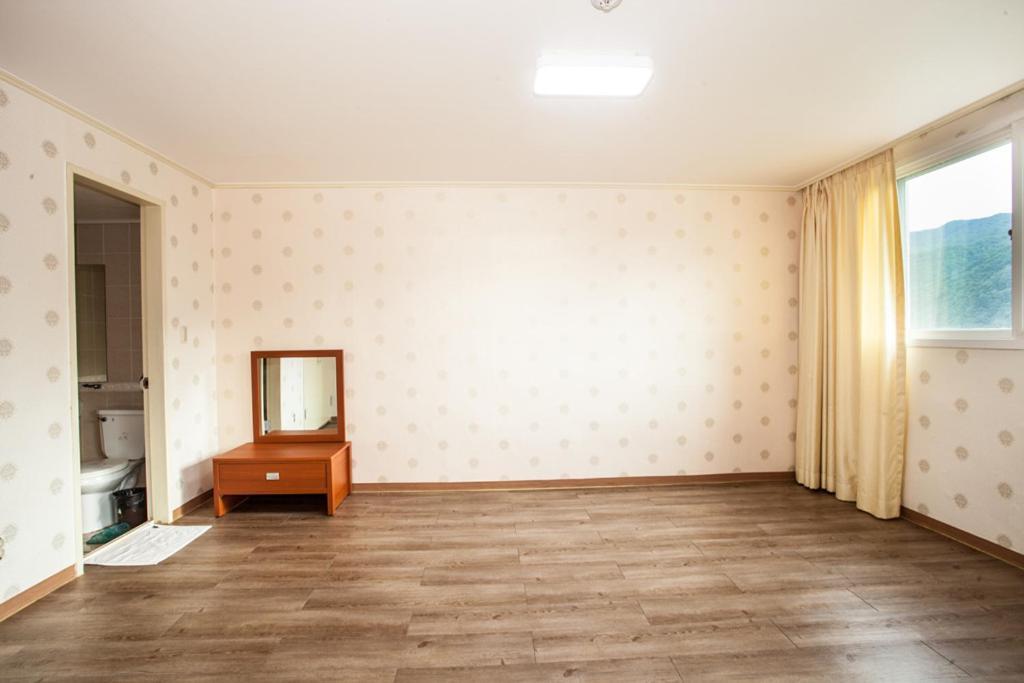 Muju Ilsung Condo Экстерьер фото