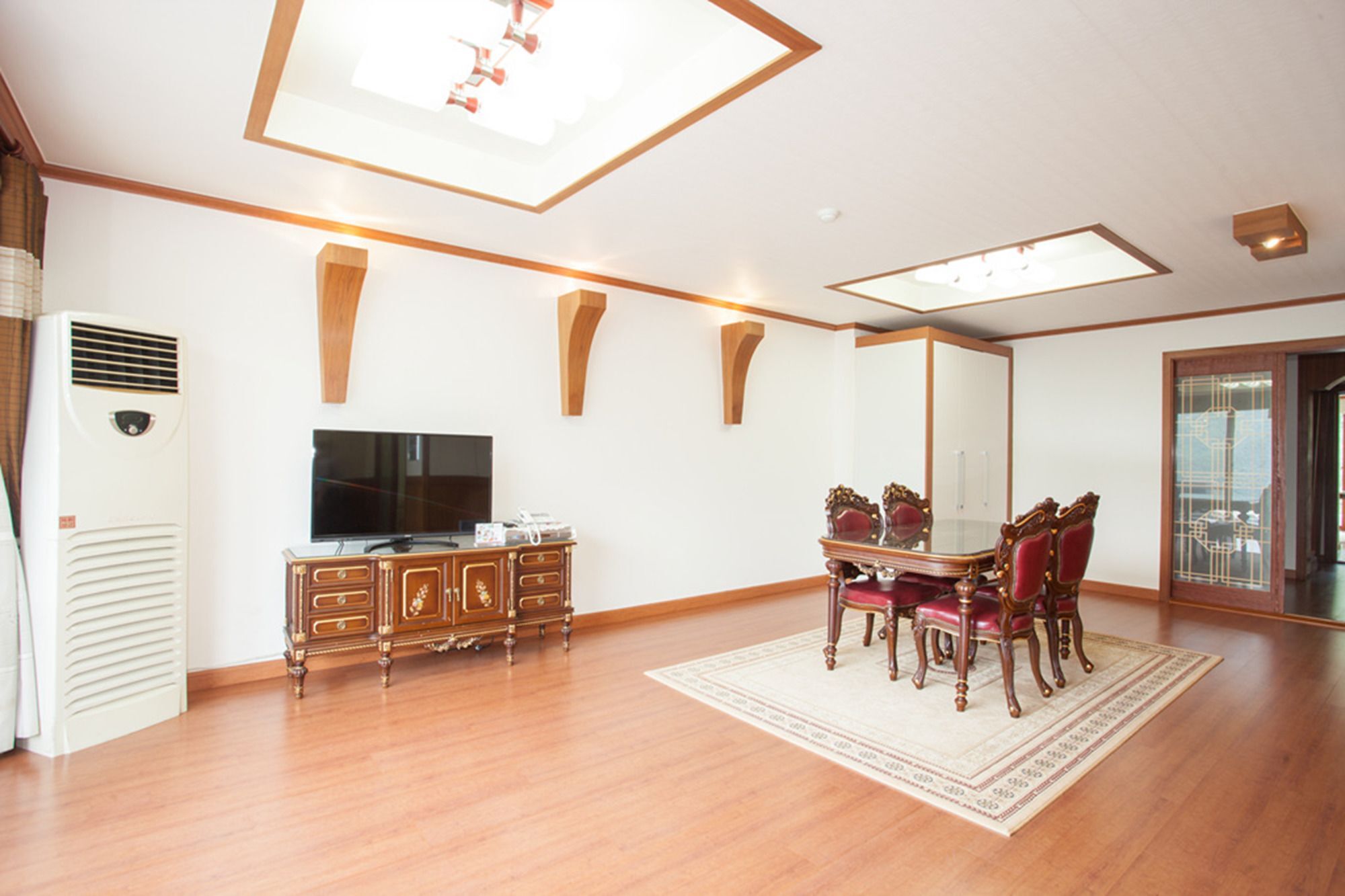 Muju Ilsung Condo Экстерьер фото