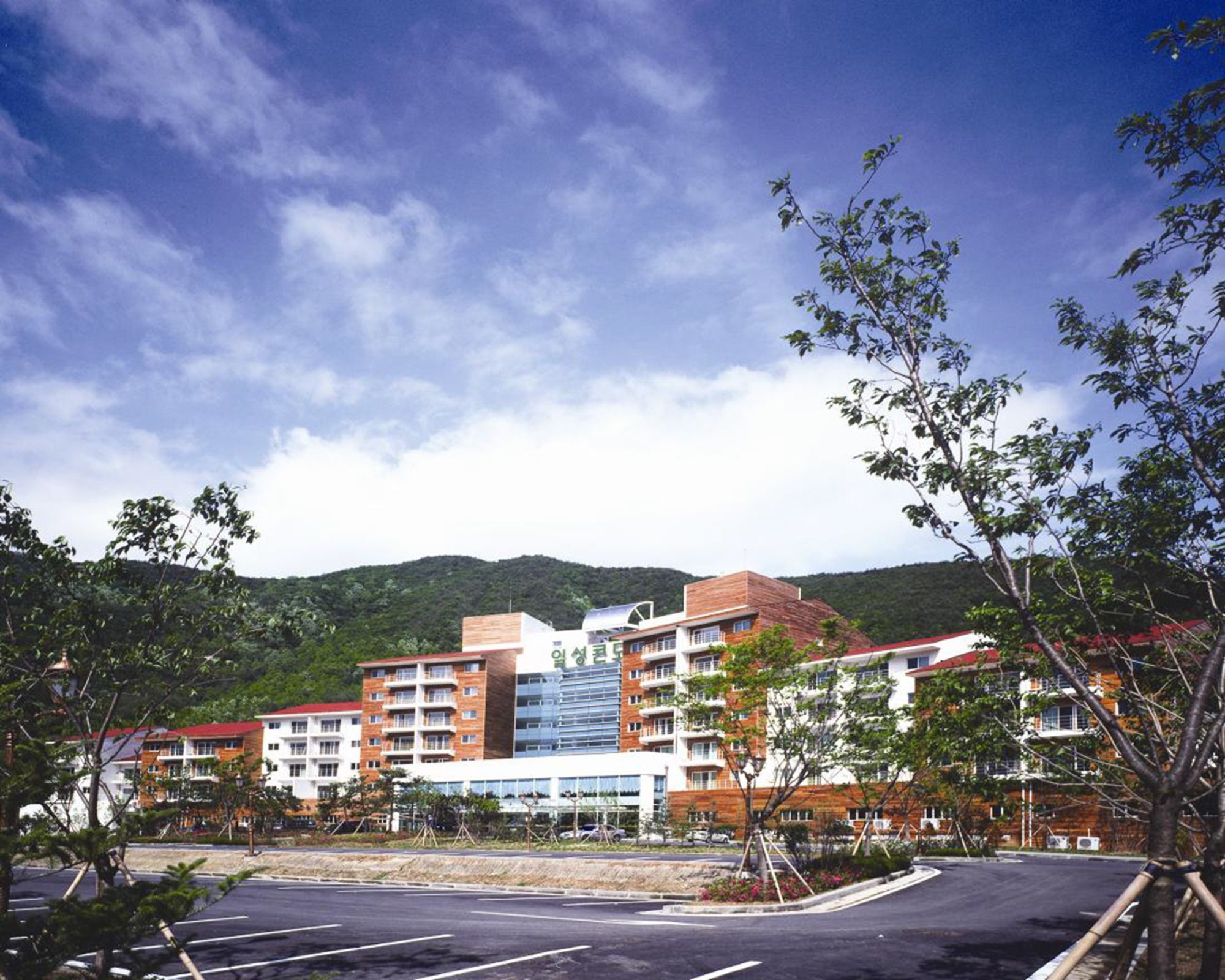 Muju Ilsung Condo Экстерьер фото